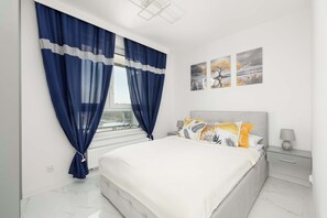 1 bedroom, iron/ironing board, travel crib, WiFi