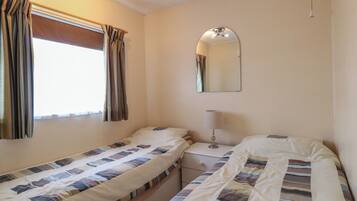 2 bedrooms, individually decorated, individually furnished