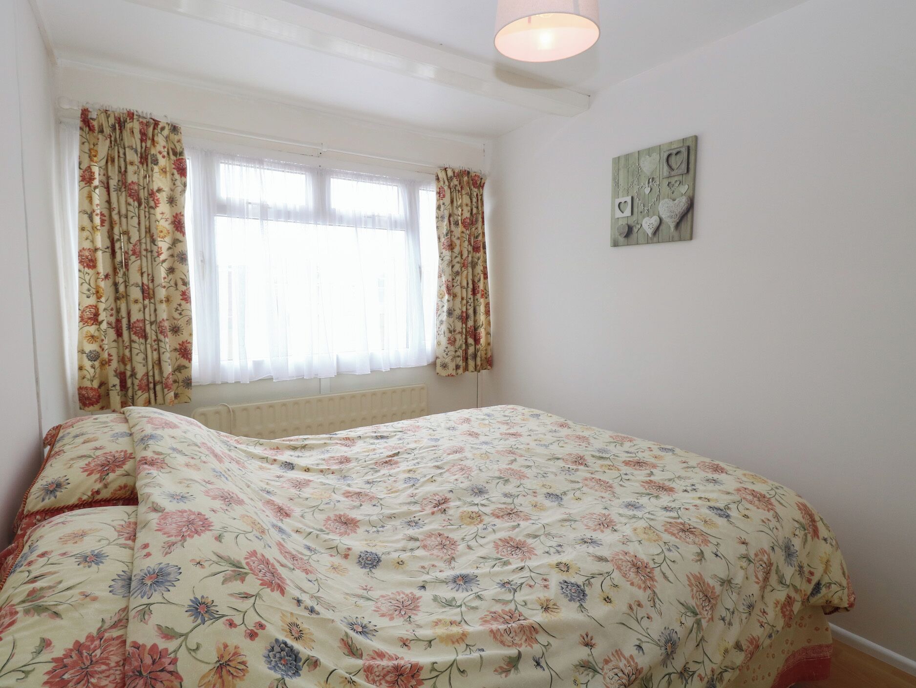 2 bedrooms, individually decorated, individually furnished