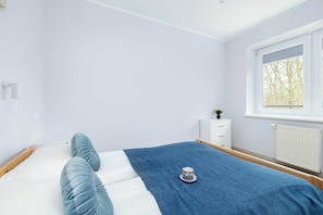 1 bedroom, iron/ironing board, WiFi, bed sheets