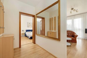 1 bedroom, iron/ironing board, travel cot, WiFi