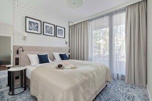 1 bedroom, iron/ironing board, travel crib, WiFi