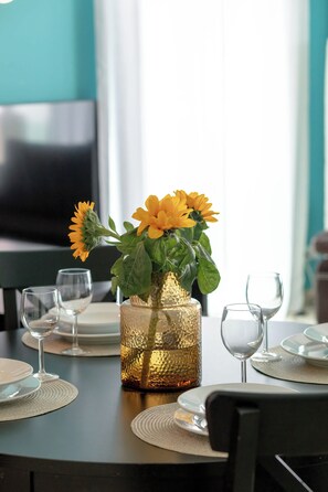 Dining - Pogodna 6 | Mielno | Family Apartment | Air Conditioning | Close to the Beach (Mielno)