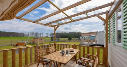 Komfortable Wohnung mit Jacuzzi | 3 Schlafzimmer | Parkplatz