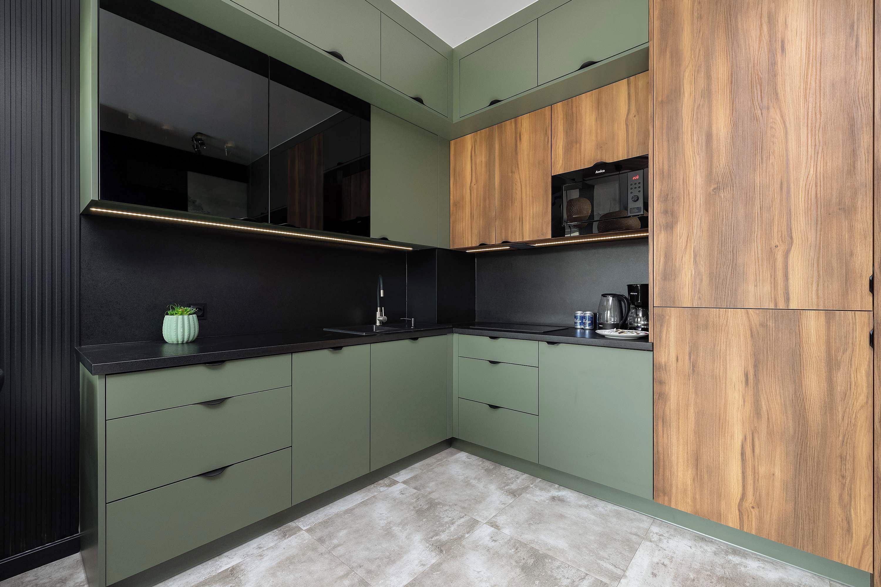 Refrigerador, microondas, parrilla de estufa y lavavajillas 