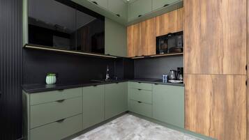 Refrigerador, microondas, parrilla de estufa y lavavajillas