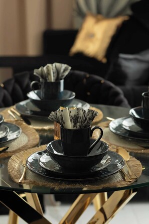 Dining - Ku Morzu 1D | Elegant Apartment | Parking (Sianożęty)