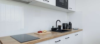 Cozy Studio | Pool and Gym | Close to the Beach
