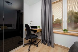 1 bedroom, desk, iron/ironing board, WiFi