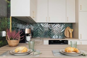 Fridge, microwave, oven, stovetop