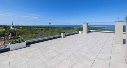 Modern Apartment | Close to the Beach, Parking
