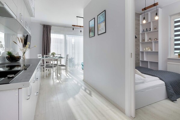 1 slaapkamer, een strijkplank/strijkijzer, reisbedje, wifi