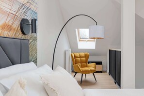 Bügeleisen/Bügelbrett, Reisekinderbett, WLAN, Bettwäsche