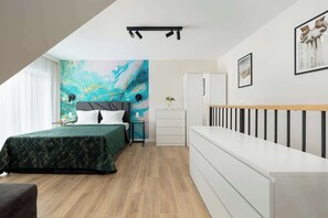 1 chambre, fer et planche à repasser, lit parapluie, Wi-Fi