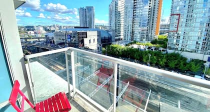 Best Location in Downtown Vancouver!