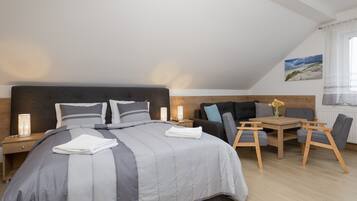 Bügeleisen/Bügelbrett, WLAN, Bettwäsche