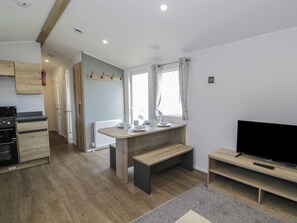 Interior - Lido Silver Plus 111 (Prestatyn)