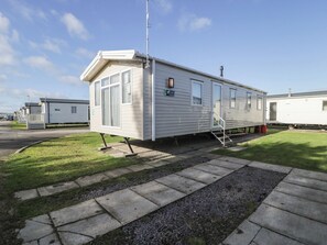 Exterior - Lido Gold 205 (Prestatyn)