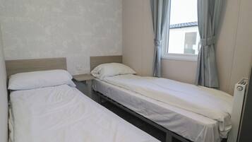 3 Schlafzimmer, individuell dekoriert, individuell eingerichtet