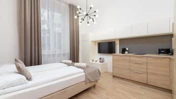 Iron/ironing board, WiFi, bed sheets