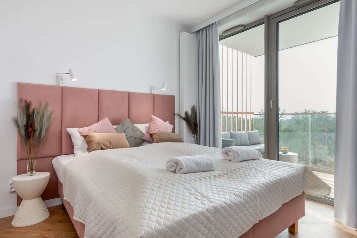 Bügeleisen/Bügelbrett, Reisekinderbett, WLAN, Bettwäsche