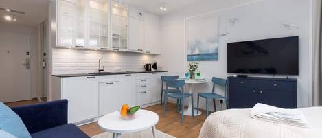 アイロン / アイロン台、WiFi、ベッドシーツ