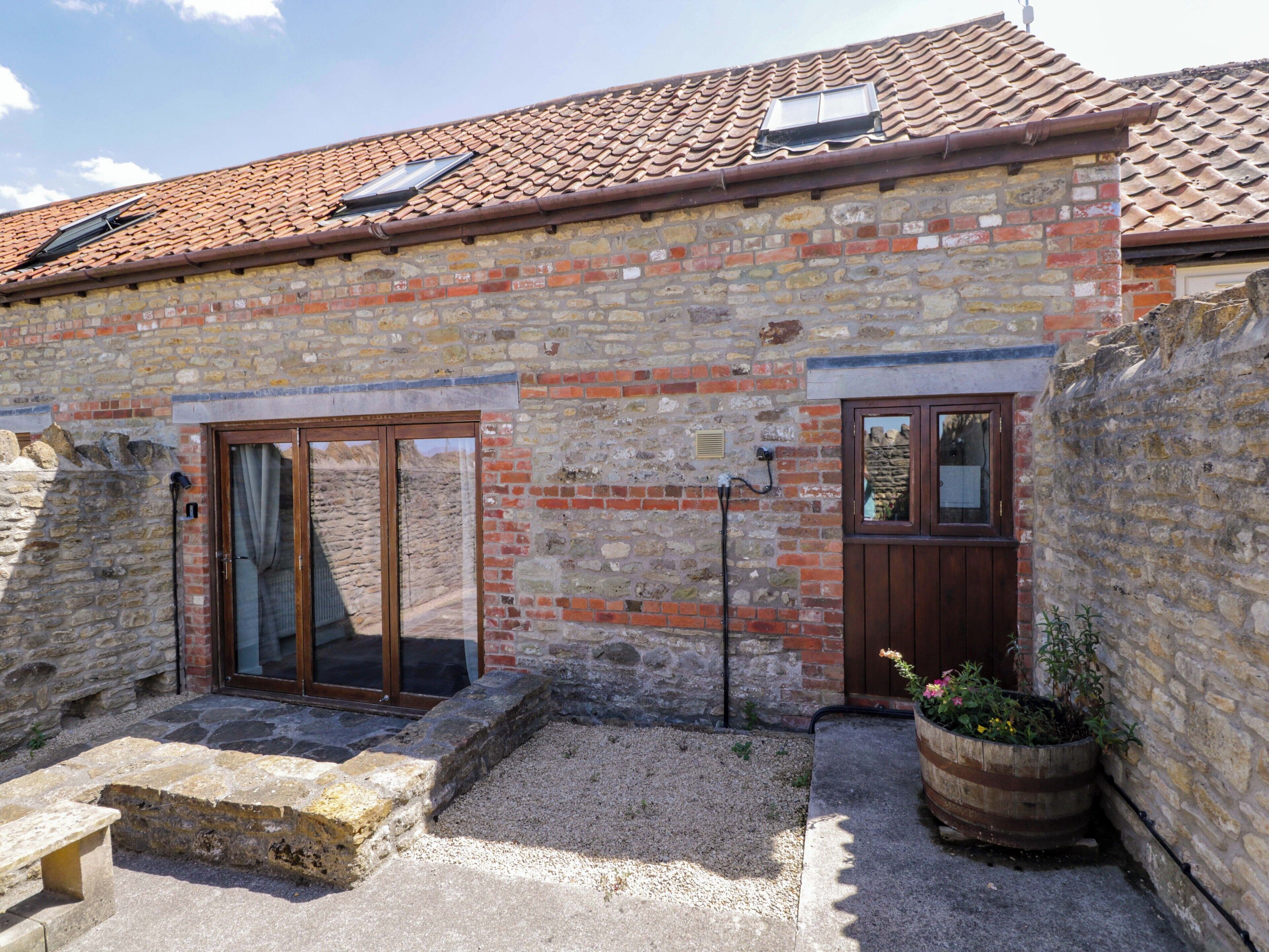 Cottage | Property grounds