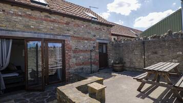 Cottage | Outdoor dining