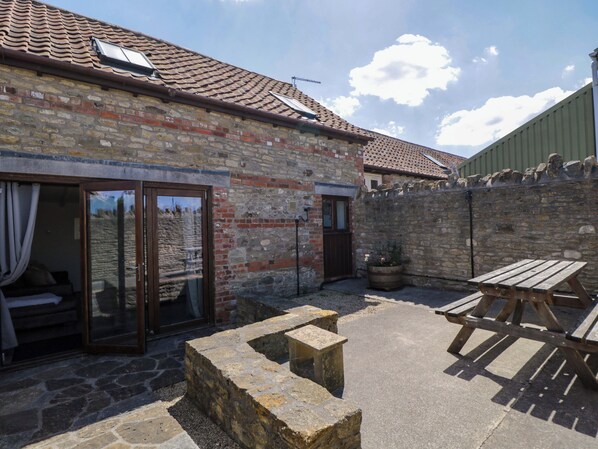 Cottage | Outdoor dining