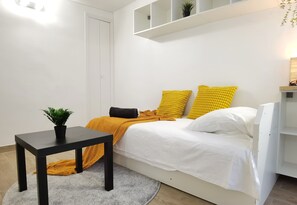 1 bedroom, WiFi, bed sheets