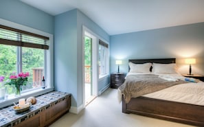 3 chambres, fer et planche à repasser, Wi-Fi, draps fournis