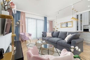 TV, offices - Fabryczna 11 | Two-level Apartment |Sauna |Jacuzzi (Kraków)