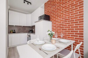 Dining - Dąbska 26 | Cozy Apartment | Parking (Kraków)