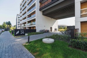 Exterior - Dąbska 26 | Cozy Apartment | Parking (Kraków)