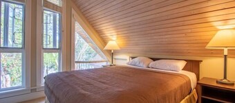 This Pender Island cottage has stunning views overlooking the Marina.