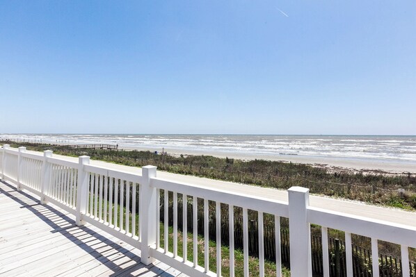 House (3 Bedrooms) | Property amenity
