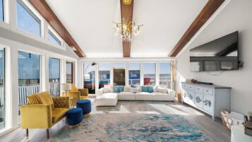 House (4 Bedrooms) | Property amenity