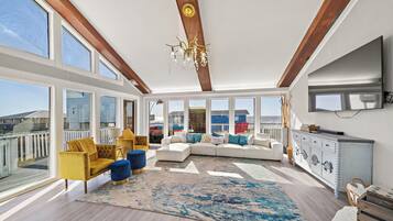 Casa (4 Bedrooms) | Servicio de la propiedad