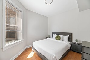 Strykejern/-brett, wi-fi og sengetøy