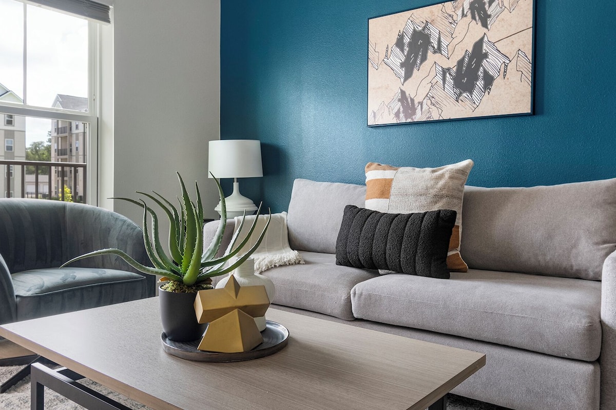 Apartment, 1 Bedroom | Living area