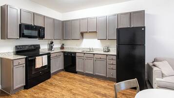 Apartment, 1 Bedroom | Private kitchen | Coffee/tea maker