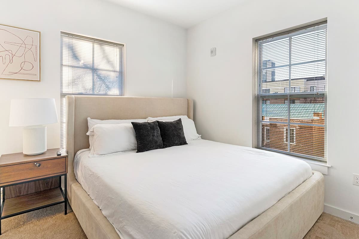 Apartment, 2 Bedrooms | Individually decorated, individually furnished