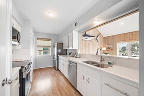 Nhà (3 Bedrooms) | Tiện nghi, dịch vụ nơi lưu trú