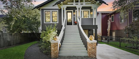 House (3 Bedrooms) | Front of property