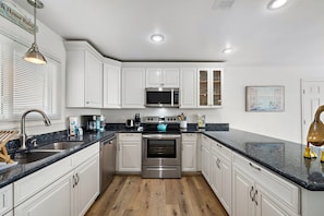 House (4 Bedrooms) | Property amenity