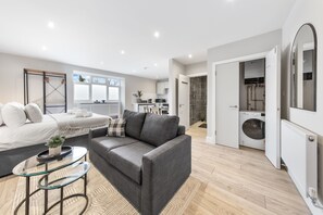 Unclassified image, 2 of 34, button - Warm & Welcoming Stay, Fast Access to Central (Greater London)