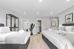 Unclassified image, 2 of 35, button