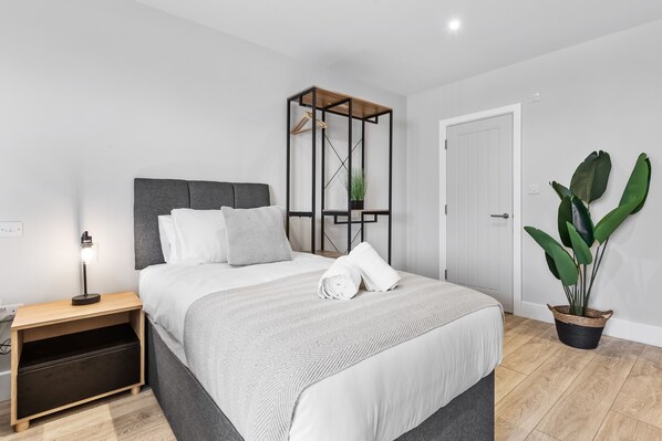 Unclassified image, 1 of 35, button