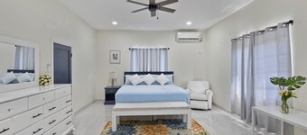 Spacious 6-bedroom house with WiFi and AC in charming St. Mary Parish