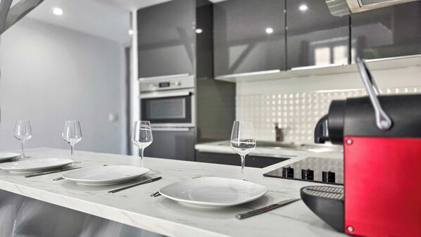 Fridge, microwave, coffee/tea maker, toaster